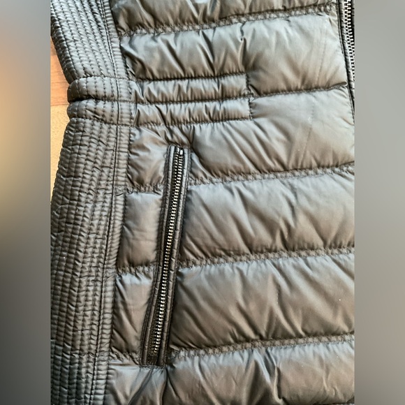 Burberry Brit Women’s Sml Black Vest - Picture 7 of 12